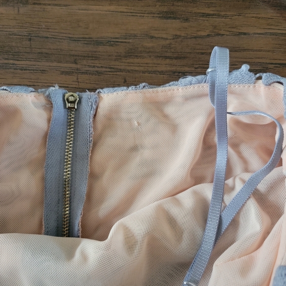 Elliatt xAnthropologie Tingle Midi Dress Crochet Lace Overlay in Lilac & Nude XS - Picture 12 of 12